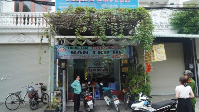 Trung tâm dạy thêm bị đóng cửa vì dạy học sinh tiểu học