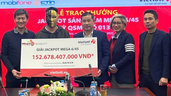 Người nhận Jackpot 152 tỷ đồng giấu con việc trúng số