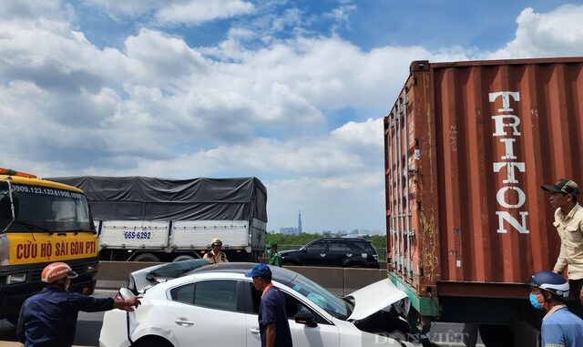 Vụ tai nạn liên hoàn trên cầu Phú Mỹ: Chồng chở vợ bầu, chỉ kịp hô ‘chết rồi vợ ơi’ trước khi ô tô bị tông bẹp dúm