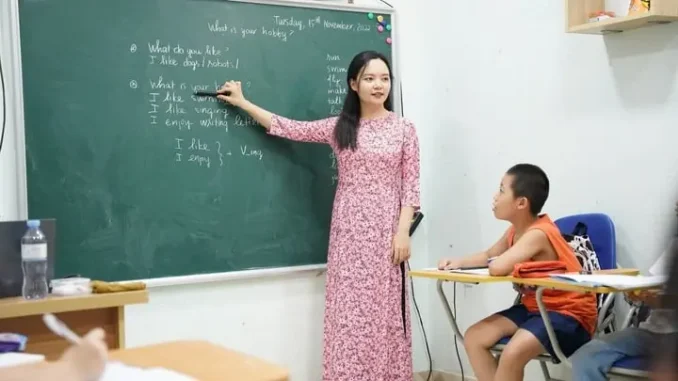 Từ 14/2, không được thu tiền học thêm ở trường