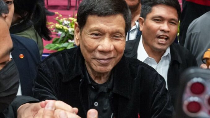 NÓNG: Philippines bắt cựu Tổng thống Duterte ngay tại sân bay sau lệnh truy nã của ICC