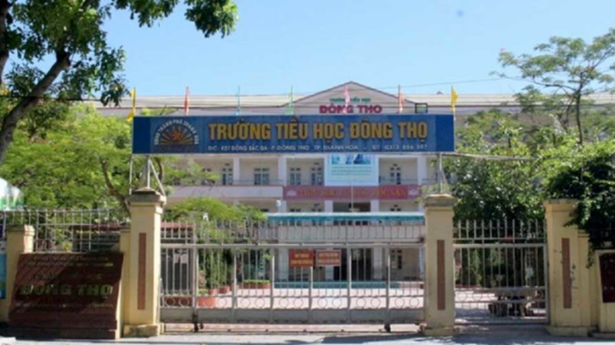 Hiệu trưởng b ớt x én