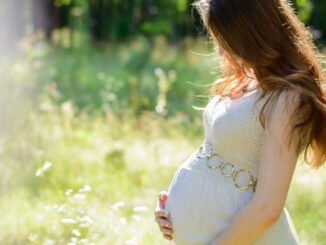 Tâm trạng của mẹ là thế giới đầu tiên con cảm nhận
