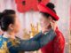 Được ba mẹ chồng trao cho chục cây vàng trong ngày cưới, mặt tôi tươi như hoa, trong lòng khấp khởi ‘quả này đúng là khởi nghiệp thành công’. Niềm vui chưa tày gang thì đêm tân hôn nghe mẹ chồng nói 1 câu tôi sả-ng h-ồn, hóa ra…