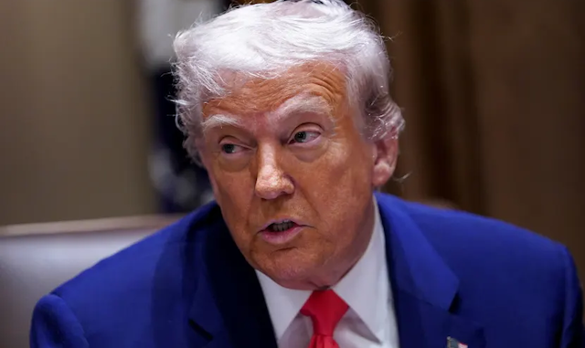 Nóng: Trump miễn thuế đối ứng cho điện thoại thông minh, máy tính Nóng: Trump miễn thuế đối ứng cho điện thoại thông minh, máy tính