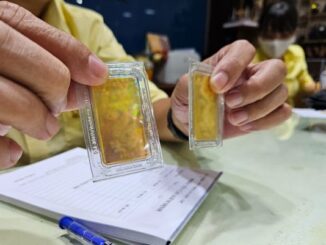 Giá vàng trong nước mất mốc 100 triệu đồng/lượng