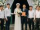 Đón dâu cách hơn 200km, nhà trai quyết nhịn đói dù được nhà gái mời cơm gây khó hiểu, đáng nói chỉ 1 hành động của chú rể không còn ai thắc mắc