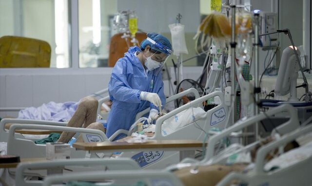 COVID-19 trở lại, ai dễ bị “tấn công” nhất? COVID-19 trở lại, ai dễ bị “tấn công” nhất?