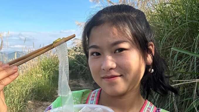 Miến rong Sùng Bầu đã l-ừa dối khách hàng? Trời ơi sự thật là gì biết tin ai đây Miến rong Sùng Bầu đã l-ừa dối khách hàng? Trời ơi sự thật là gì biết tin ai đây