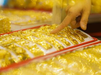 Giá vàng mới nhất chiều 15/5: Chúc mừng bà con đang vay vàng, giảm cực sâu rồi
