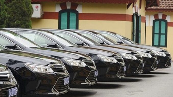 Bộ trưởng, Chủ tịch Hà Nội và TPHCM sử dụng ô tô giá tối đa 1,55 tỷ đồng Bộ trưởng, Chủ tịch Hà Nội và TPHCM sử dụng ô tô giá tối đa 1,55 tỷ đồng