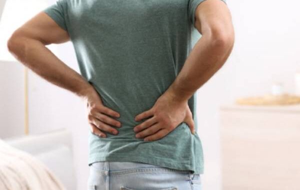 Hà Nội: Thanh niên 20 tuổi bị đau lưng suốt 10 ngày, đi khám phát hiện ung thư đã di căn khắp cơ thể Hà Nội: Thanh niên 20 tuổi bị đau lưng suốt 10 ngày, đi khám phát hiện ung thư đã di căn khắp cơ thể