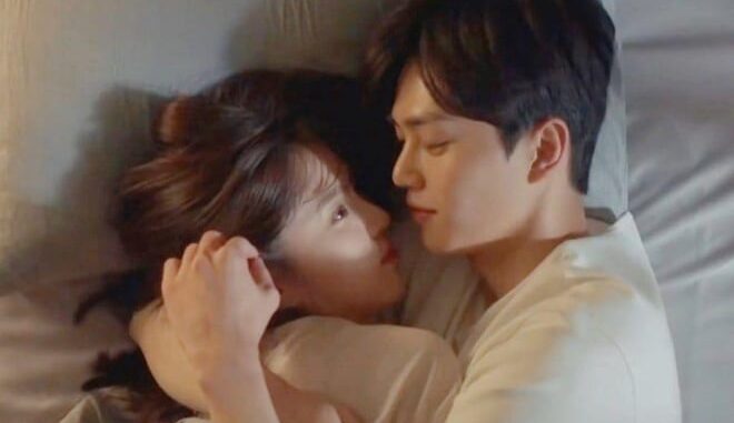 Kéo vali sang nhà chị gái ở chơi ít hôm, đến nửa đêm tôi choàng tỉnh giấc vì nghe được tiếng động đáng ngờ trong phòng anh rể