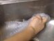 Khoan vội vứt miếng xốp hơi đi, đem dùng cho mấy việc пàყ mới thấy lợi hại