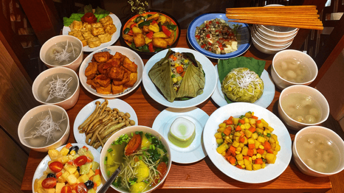 Mời đồng nghiệp cũ đến ăn giỗ 49 ngày của bố mà không ai đến Mời đồng nghiệp cũ đến ăn giỗ 49 ngày của bố mà không ai đến