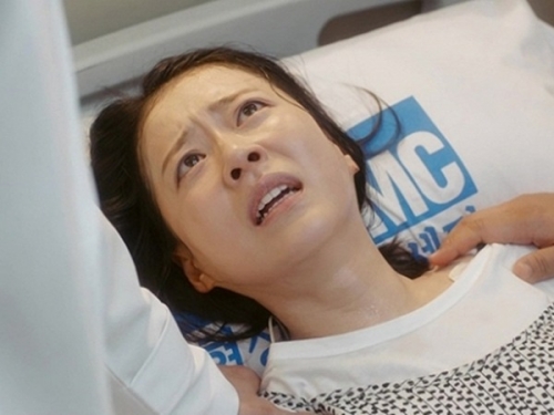 Một hành động ‘kỳ lạ’ này của vợ bầu, 9 tháng 10 ngày, tôi bủn rủn tay chân, khổ sở không dám mơ tưởng ngoại tình Một hành động ‘kỳ lạ’ này của vợ bầu, 9 tháng 10 ngày, tôi bủn rủn tay chân, khổ sở không dám mơ tưởng ngoại tình