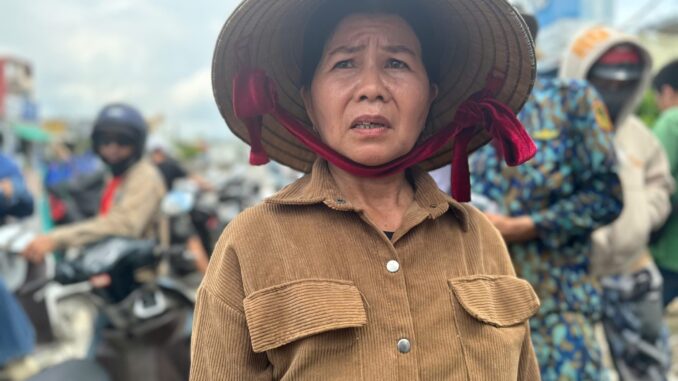 Người dân vẫn chưa hết á:m ả:nh, kể lại vụ xe tải đ:â-m loạt xe máy khiến 4 người th:ươngv:ong Người dân vẫn chưa hết á:m ả:nh, kể lại vụ xe tải đ:â-m loạt xe máy khiến 4 người th:ươngv:ong