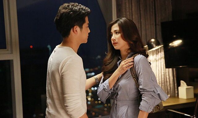 Mỗi tối chồng đều xuống phòng khách ngủ, một lần vợ bắt ngủ cùng thì chồng bỗng có hành động lạ Mỗi tối chồng đều xuống phòng khách ngủ, một lần vợ bắt ngủ cùng thì chồng bỗng có hành động lạ