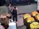 Clip em bé qua đời trên tay mẹ khi xem pháo hoa khiến hàng triệu người xúc động