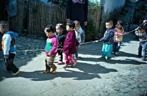 Thường xuyên đưa con đi 3 nơi này sẽ giúp nâng cao trí tuệ cảm xúc, mẹ đừng keo kiệt ví tiền nhé Thường xuyên đưa con đi 3 nơi này sẽ giúp nâng cao trí tuệ cảm xúc, mẹ đừng keo kiệt ví tiền nhé