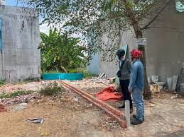 Anh trai tôi giấu chị dâu mua mảnh đất trên huyện rồi âm thầm đứng tên 1 mình, ngày biết chuyện, chị không nói gì mà chỉ cười nhẹ rồi cho anh thêm 1,5 tỷTôi lo lắng quay sang nhìn phản ứng của chị dâu. Anh trai tôi giấu chị dâu mua mảnh đất trên huyện rồi âm thầm đứng tên 1 mình, ngày biết chuyện, chị không nói gì mà chỉ cười nhẹ rồi cho anh thêm 1,5 tỷTôi lo lắng quay sang nhìn phản ứng của chị dâu.