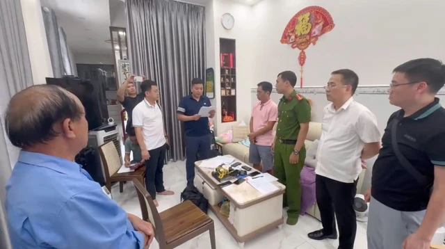 Đánh sập đường dây đa cấp đặc biệt lớn, có 107.348 người Việt tham gia, thu lợi hàng nghìn tỷ đồng Đánh sập đường dây đa cấp đặc biệt lớn, có 107.348 người Việt tham gia, thu lợi hàng nghìn tỷ đồng