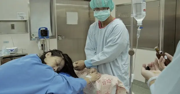 Sản phụ vừa sinh xong, bác sĩ hoảng hốt vì âm thanh lạ, 5 phút sau thì không qua khỏi Sản phụ vừa sinh xong, bác sĩ hoảng hốt vì âm thanh lạ, 5 phút sau thì không qua khỏi