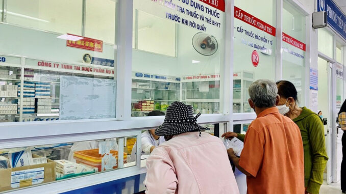 Chính thức từ 1/7/2025: Khám bệnh tại nhà, vượt tuyến vẫn được Bảo hiểm y tế chi trả 100% Chính thức từ 1/7/2025: Khám bệnh tại nhà, vượt tuyến vẫn được Bảo hiểm y tế chi trả 100%