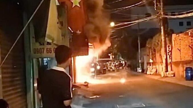 Ch;áy lớn nửa đêm ở TP HCM, một người t/ử v/ong Ch;áy lớn nửa đêm ở TP HCM, một người t/ử v/ong