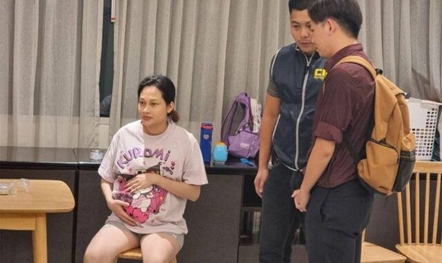 Chân dung ‘Madam Ngo’ – người phụ nữ Việt là tội phạm bị ‘truy nã đỏ’ bởi Interpol đang dẫn độ về Việt Nam Chân dung ‘Madam Ngo’ – người phụ nữ Việt là tội phạm bị ‘truy nã đỏ’ bởi Interpol đang dẫn độ về Việt Nam