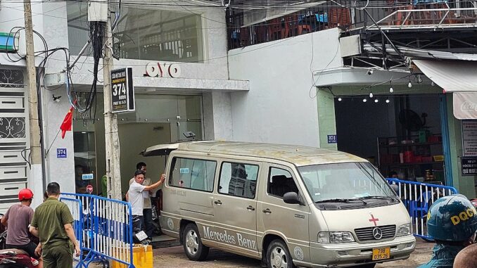 Nghi án chồng sát hại vợ bầu và con riêng của vợ rồi tự sát: Có cãi vã trước đó Nghi án chồng sát hại vợ bầu và con riêng của vợ rồi tự sát: Có cãi vã trước đó