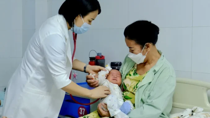 Bệnh nhân COVID-19 tăng, người dân cần chủ động phòng bệnh Bệnh nhân COVID-19 tăng, người dân cần chủ động phòng bệnh