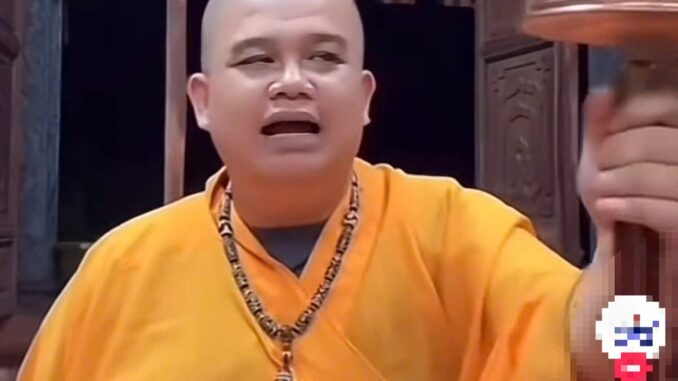 Chân dung S:.ư th:.ầy “triệu view” livestream bán hàng đang khiến cả nước xôn xao