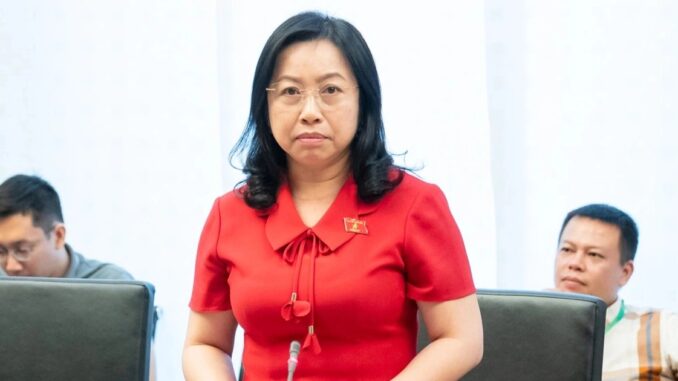 Đại biểu Quốc hội: “Quản lý thế nào mà để cả chợ Ninh Hiệp bán hàng giả?” Đại biểu Quốc hội: “Quản lý thế nào mà để cả chợ Ninh Hiệp bán hàng giả?”