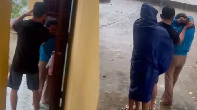 Nữ giáo viên bị t:át tới tấp vào mặt, b:ắt ra đứng giữa mưa Nữ giáo viên bị t:át tới tấp vào mặt, b:ắt ra đứng giữa mưa