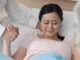 Tôi chuyển dạ sinh sớm nên chồng đi công tác không thể về kịp. Vừa đẩy từ phòng hồi sức ra, tôi liền nhận được chuyển khoản 50 triệu cùng dòng tin nhắn: “Anh cho em 50 triệu nhé, anh tin chắc đó là con trai của anh. Vài hôm nữa anh đến thăm thì mình đi xét nghiệm ADN cho chắc chắn”… Tôi không hề phản bội chồng nhưng mà cách đây 8 tháng…