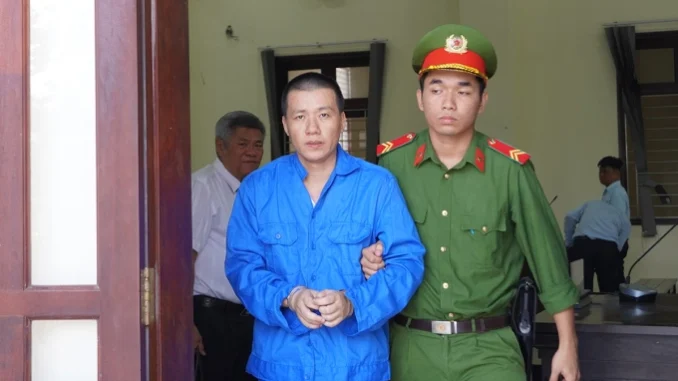 Phó giám đốc chi nhánh ngân hàng lấy gần 14 tỷ đồng đánh bạc Phó giám đốc chi nhánh ngân hàng lấy gần 14 tỷ đồng đánh bạc