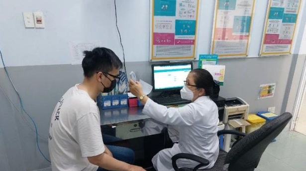 MỚI NHẤT : TP.HCM ghi nhận 79 c a m:ắc Co!!vid-19 MỚI NHẤT : TP.HCM ghi nhận 79 c a m:ắc Co!!vid-19