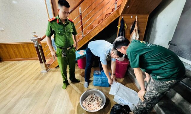 Hạ Long, Quảng Ninh: Trời ơi, chia buồn với những bà con đã ăn phải Hạ Long, Quảng Ninh: Trời ơi, chia buồn với những bà con đã ăn phải