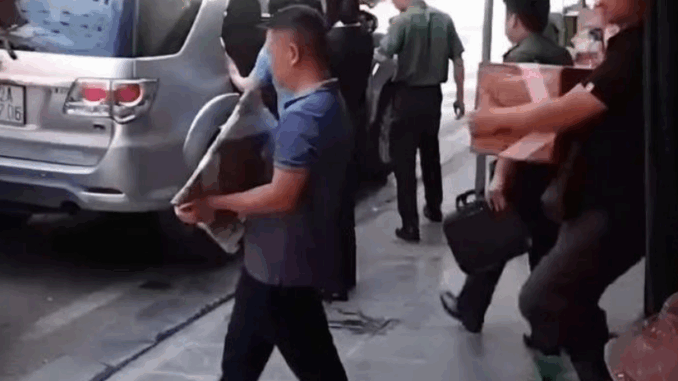 TikToker Lê Việt Hùng bị bắt TikToker Lê Việt Hùng bị bắt