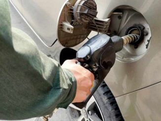 TIN VUI cho những ai chưa đổ xăng: Ra ngay cây xăng “hô đầy bình”, xăng giảm kịch khung 10 năm mới có 1 lần