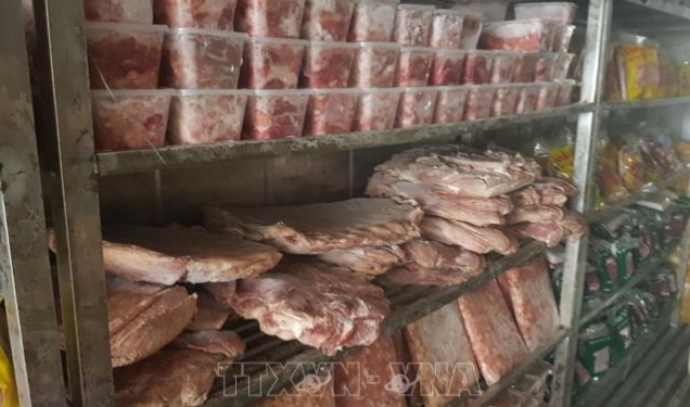 Phát hiện hơn 1.400kg thực phẩm không rõ nguồn gốc tại Bình Dương
