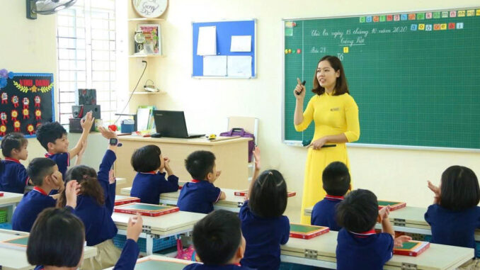 Lại thêm một TIN VUI đến với giáo viên, trời ơi cứ thế này bảo sao nhiều người thi sư phạm thế, LƯƠNG CAO gần bằng giáo sư tiến sĩ rồi