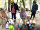 Cụ bà 80 tuổi ở TP.HCM mê mua hàng online, một ngày nhận đến 19 đơn khiến shipper "vui như Tết"
