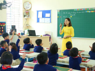Lương giáo viên giờ gần ngang hàng giáo sư rồi