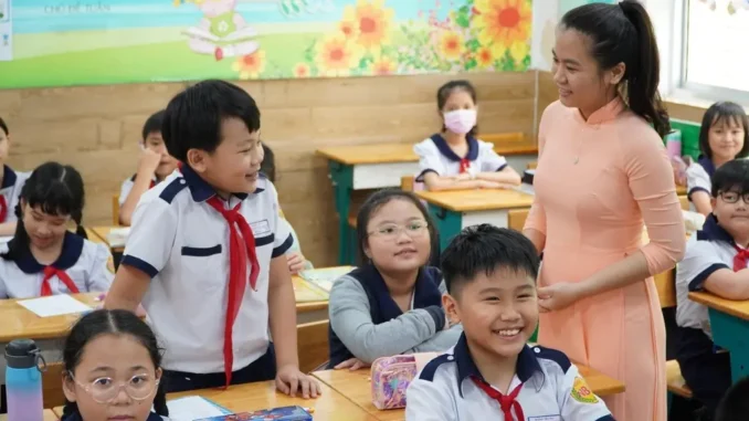 Năm 2025, kỳ vọng lương nhà giáo xếp cao nhất thành hiện thực Năm 2025, kỳ vọng lương nhà giáo xếp cao nhất thành hiện thực
