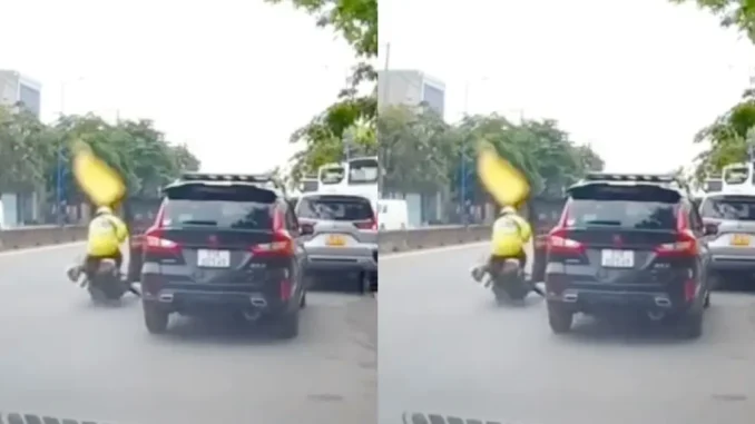 ‘Kết đắng’ cho tài xế mở cửa ô tô gây ta.i nạ.n cho xe ôm công nghệ ở TPHCM ‘Kết đắng’ cho tài xế mở cửa ô tô gây ta.i nạ.n cho xe ôm công nghệ ở TPHCM