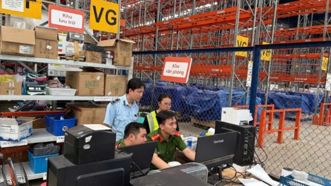 Kiểm tra kho hàng ‘khủng’ của Công ty Á Châu, thu giữ gần 226.000 sản phẩm nhập lậu