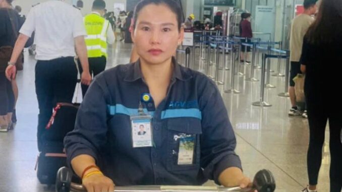 Sân bay Nội Bài lúc nửa đêm Sân bay Nội Bài lúc nửa đêm