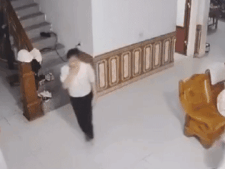 Thông tin mới vụ chồng dùng chổi lau nhà đánh vợ đến nhập viện